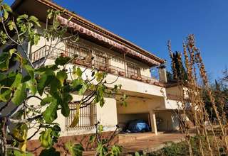 乡间别墅 出售 进入 Cogollos de la Vega, Granada. 